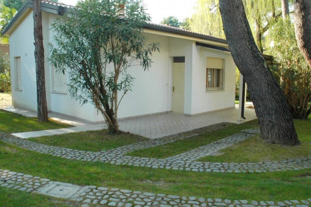 Esterno | Exterior