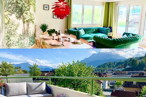 ⭐️Designer Flat with fantastic view in city center