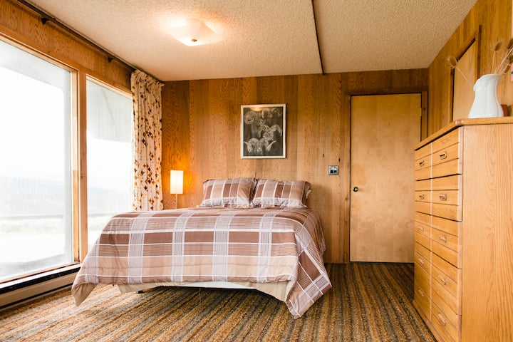 Seconda camera da letto con letto a due piazze e divano letto (2 letti singoli)