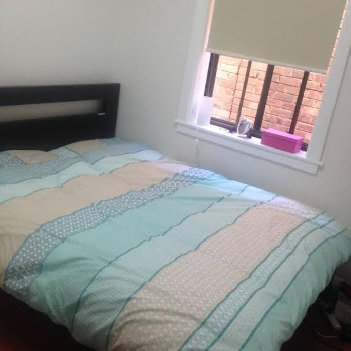Second bedroom, sliding wardrobes