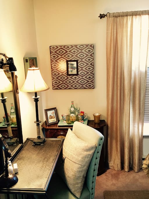 Bedroom - vanity
