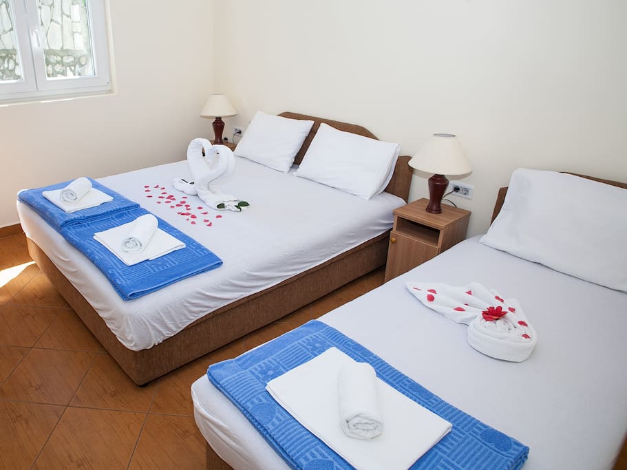 Bedroom (one double and one single bed)