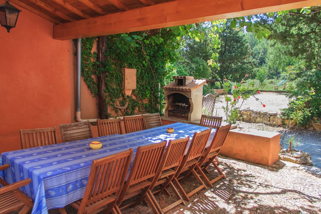 Terrasse et cuisine d'été