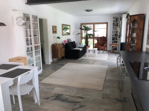 Top Airbnb: Design Garden Apartment ROSE / Oberammergau center in Oberammergau