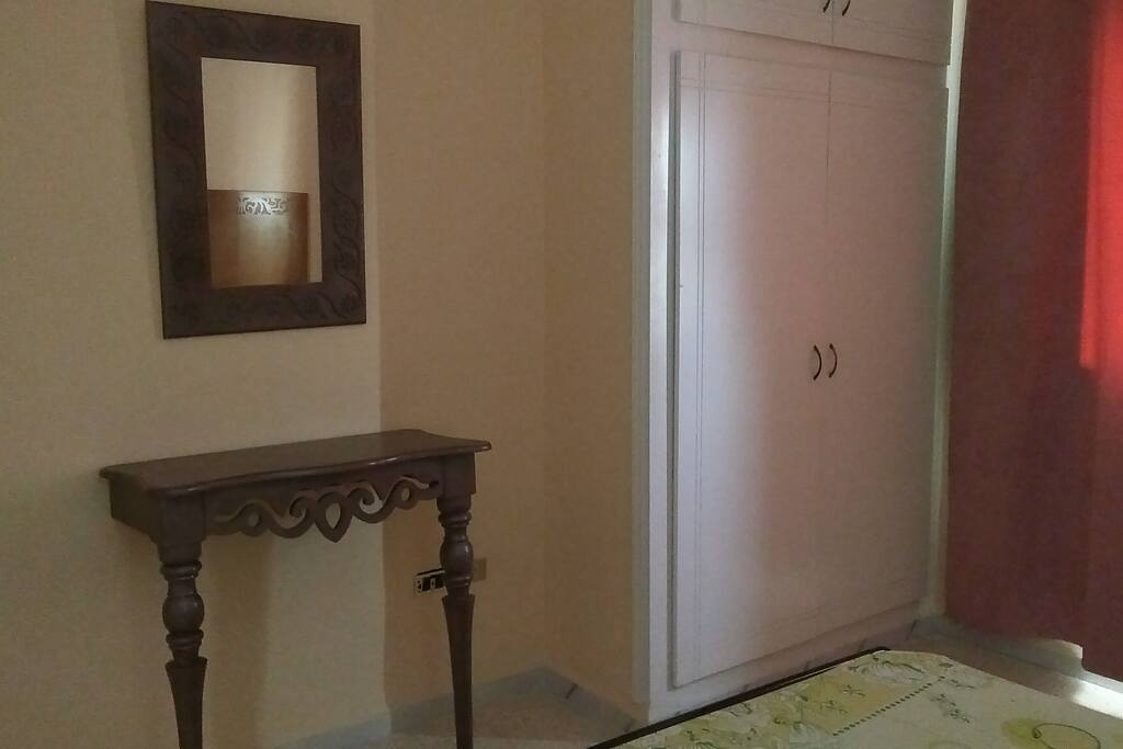 Chambre 1 /Bedroom 1