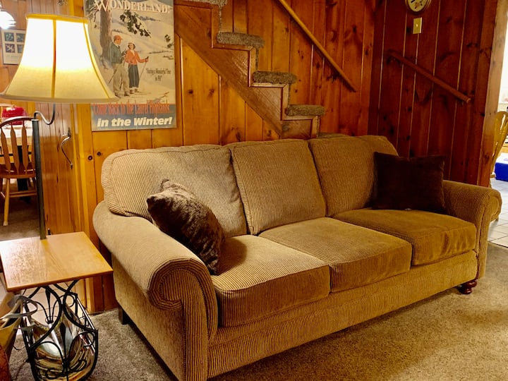 The Cottage At Ligonier Woodsy Cabin With Rec Blg - Donegal, PA