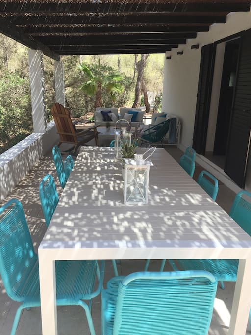 zona de comedor del porche