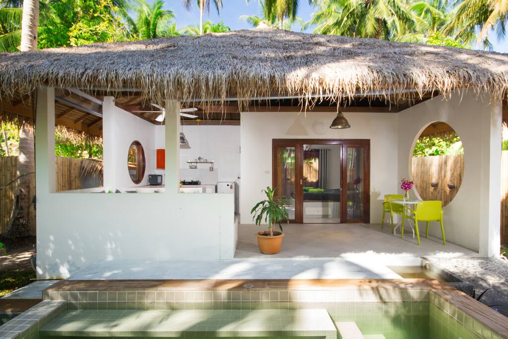 Private pool