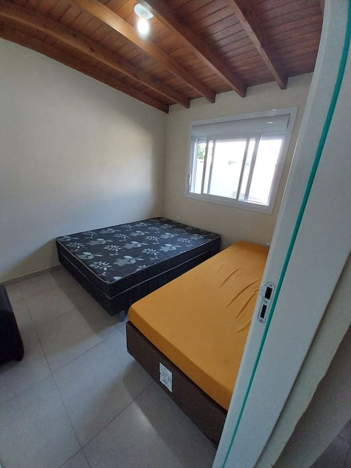 Dhomë gjumi 2