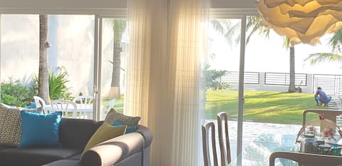 Casita Beachfront Staycation with Pool in Batangas