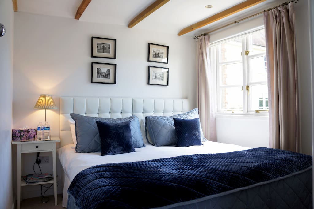 Comfortable double bed