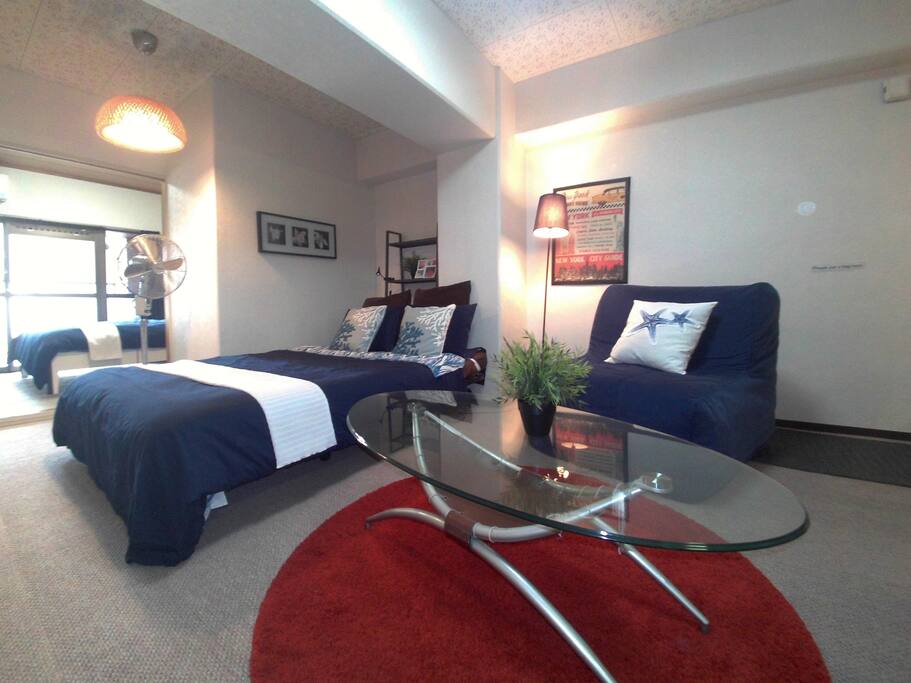 There are 2 double ded 4 gests.
1 single sofa bed for 5th gest.