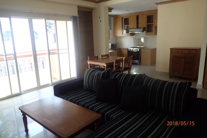 2-bed 95m2 apt nice view near Emporium gallery image 4