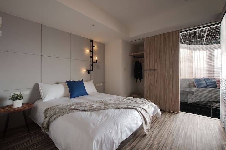 Deluxe TPE city view 3 beds room w/24hr reception