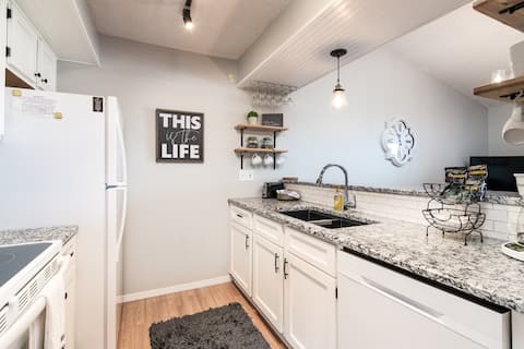 Uniquely Designed Condo Steps Away from Pool!