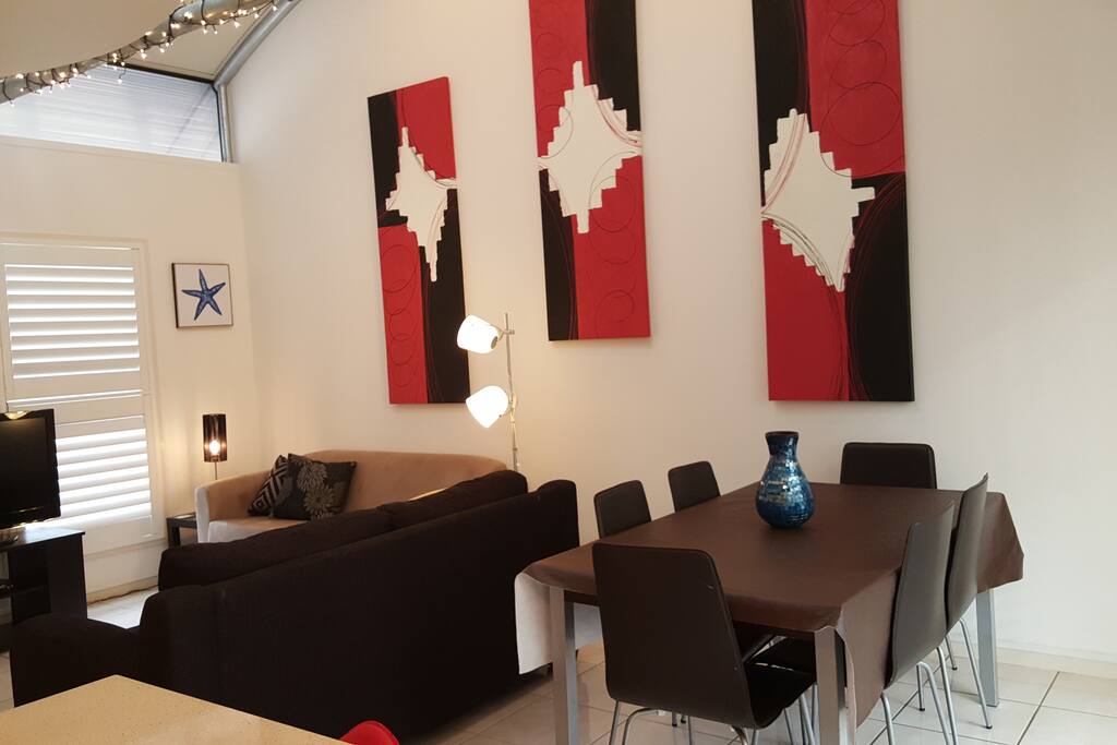 Living/Dining Area