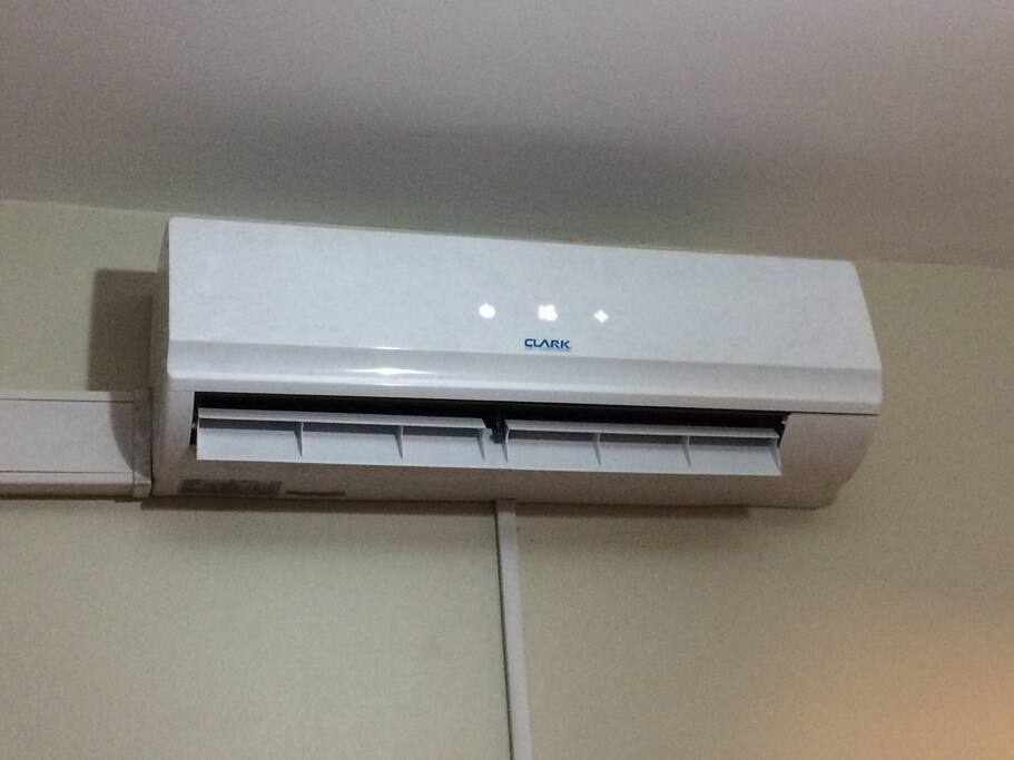 Aire acondicionado frío calor con purificador de aire.