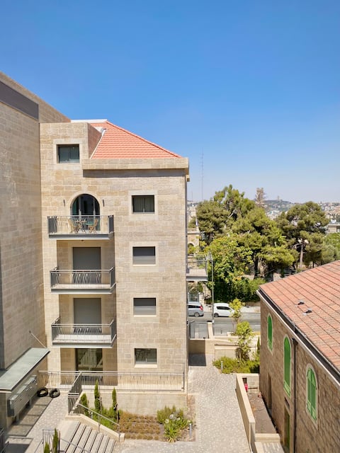 Bright 1 BR HaNevi'im St Temple Mt-view balcony PH