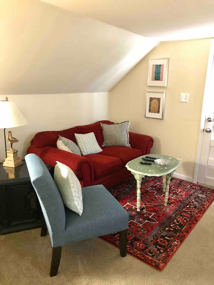 Adorable 1br Studio In Five Points - Raleigh, NC