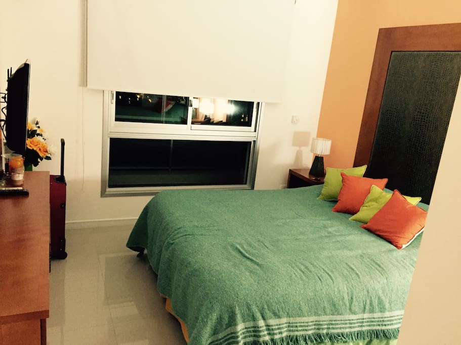 Cuarto con sommier de primera calidad