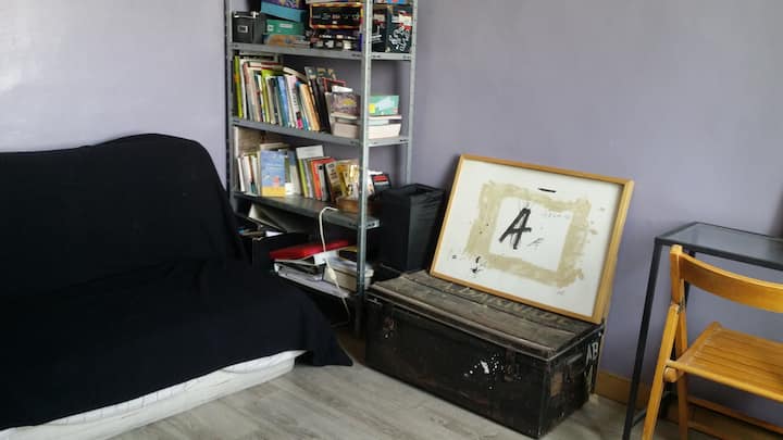 Მეგობრების საძინებელი