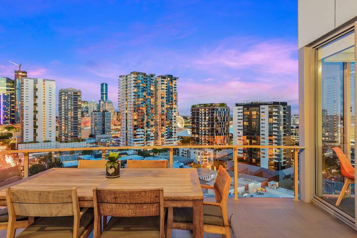 View from the Top ~ 2Bed, 2Bath, 2Parking, Balcony gallery image 3