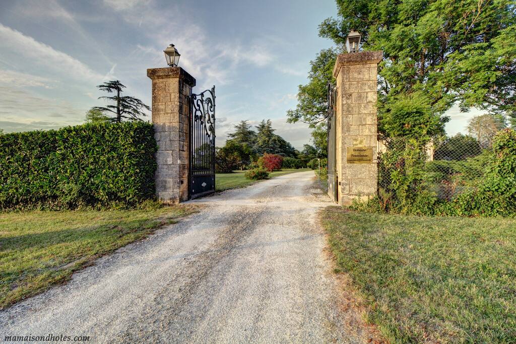 Grille d'entrée