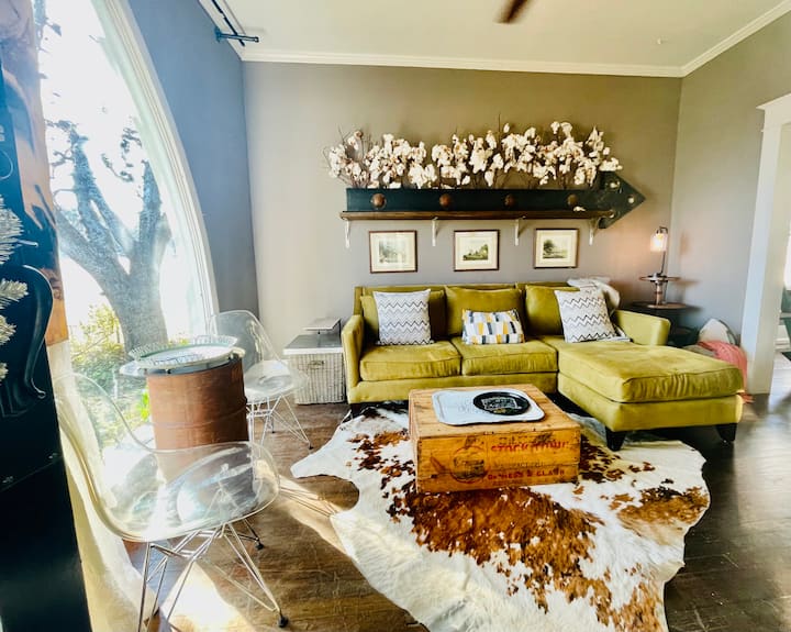 The Tasting House! A Winegrower’s Cottage Cottages for Rent in