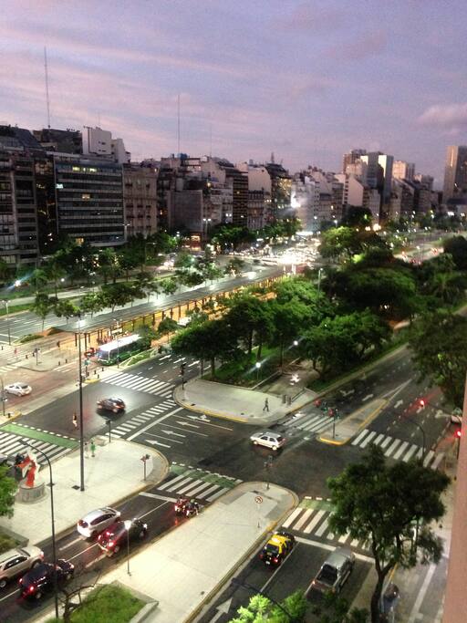 9 de julio y Av. Santa Fe