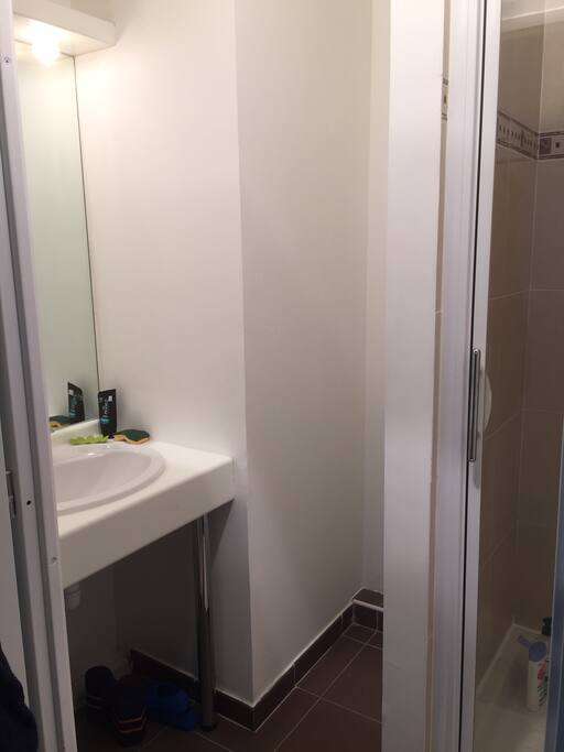 Salle d'eau invité