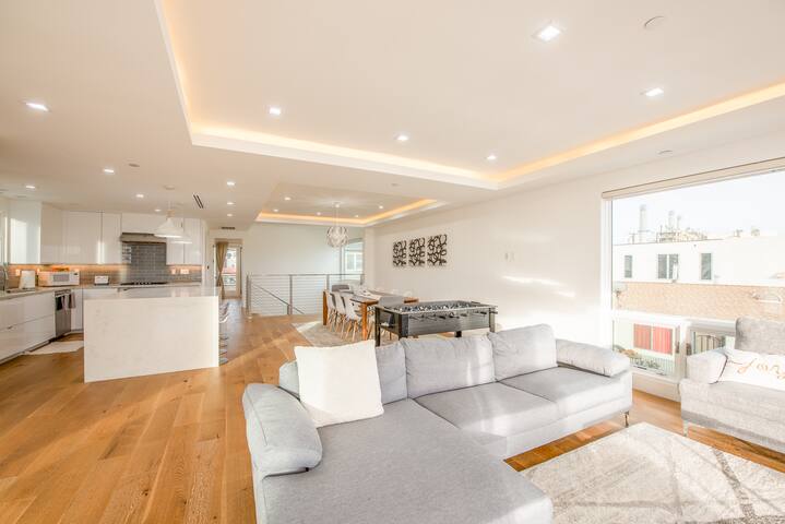 Newly built, PRIVATE beach house & dream getaway! gallery image 4