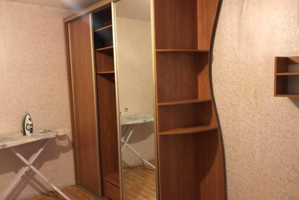 шкаф купе в спальне