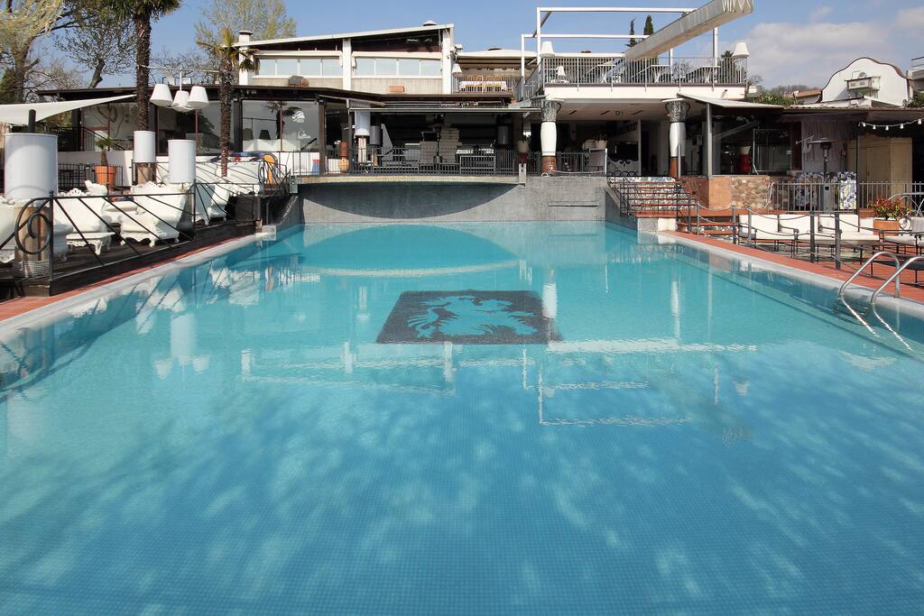 pool