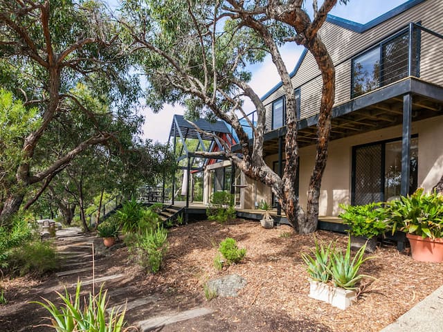 Picturesque Getaway – Fairhaven