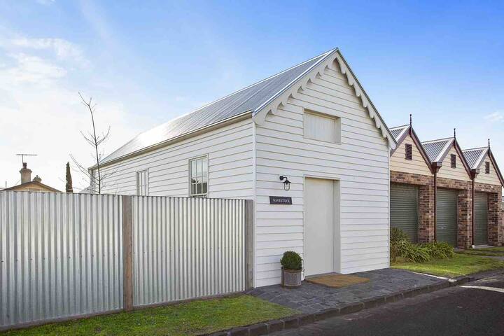 Airbnb Queenscliff Holiday Rentals Places To Stay