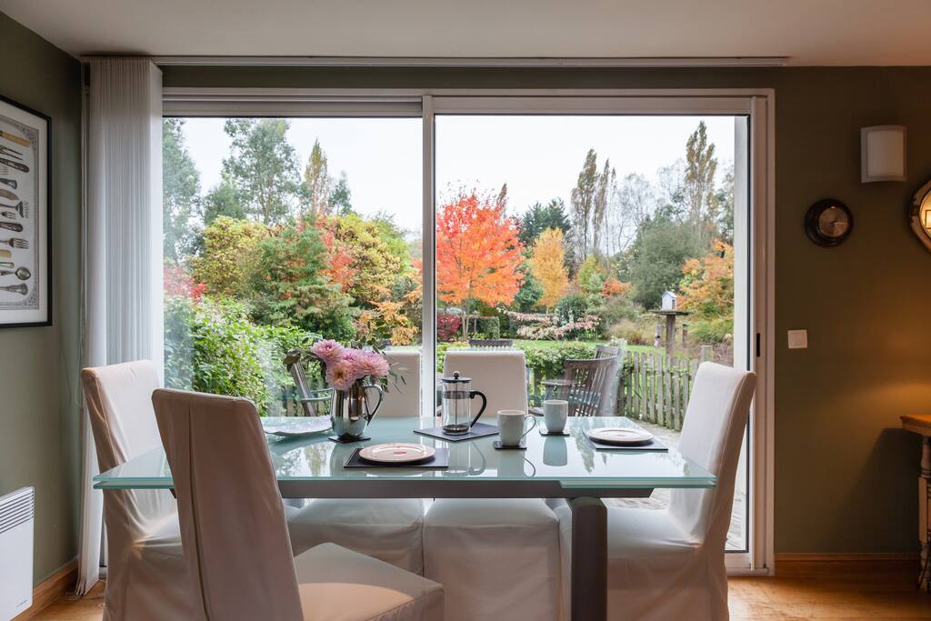Breakfasts overlooking the rear terrace and gardens