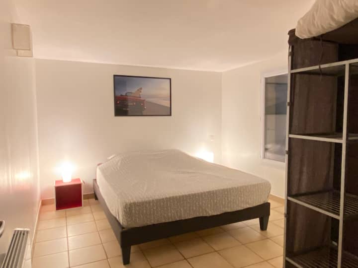 საძინებელი 1