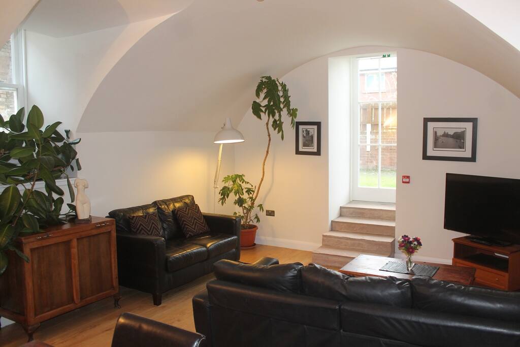 Moorheads, St Michael Street, DG1 2PY - sitting / dining room