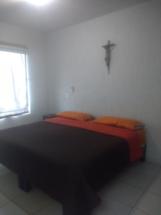 Cama King Size recamara 4.