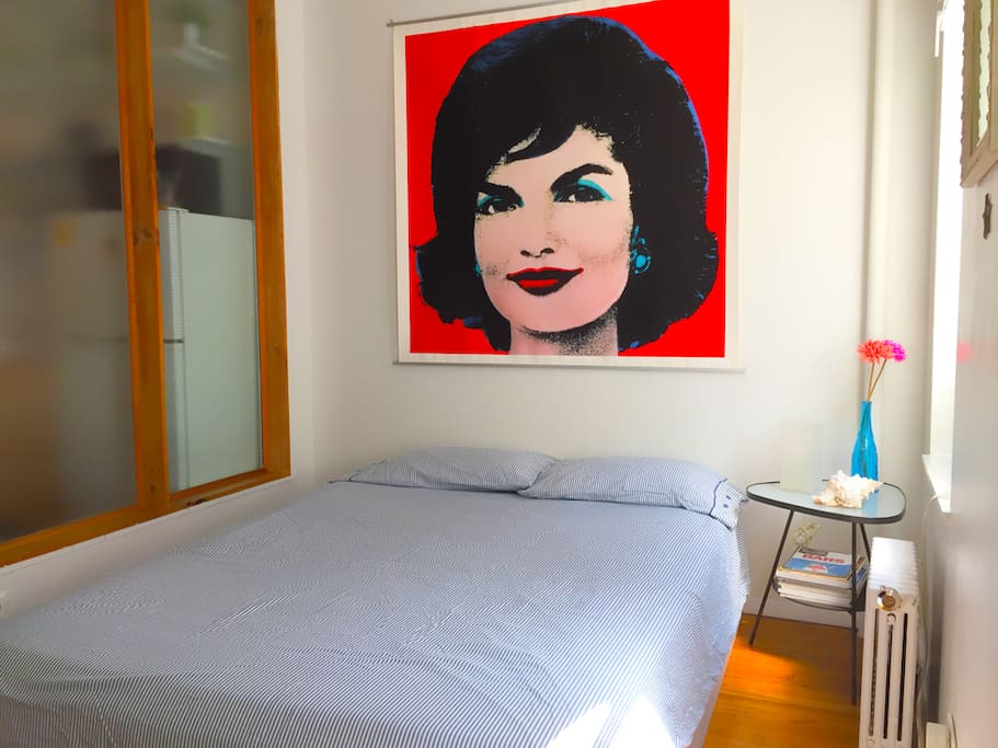 Main Bedroom with Queen size Bed