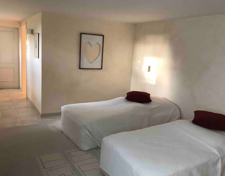 Friendly, quiet room in the countryside near Basel Houses for Rent in