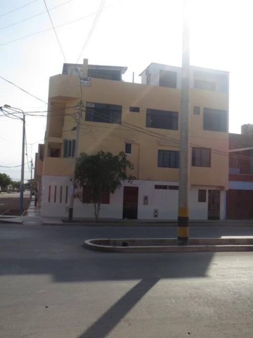 fachada de la casa