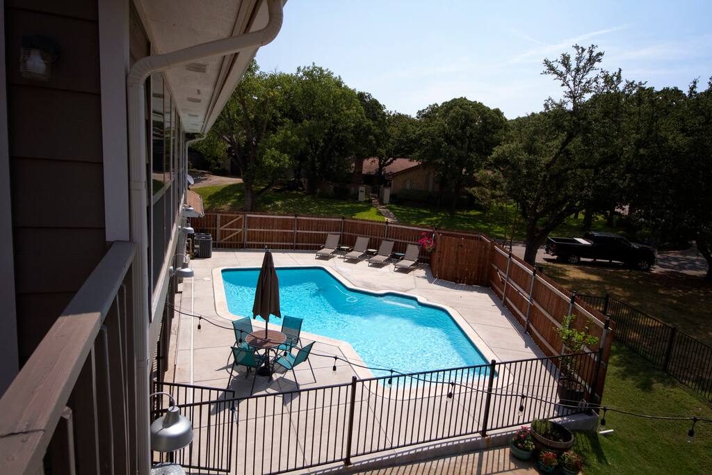 pool time