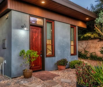 Leucadia Lair-House, Encinitas