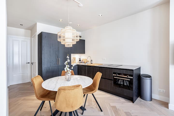 Cozy, new apartment near the Museum Square