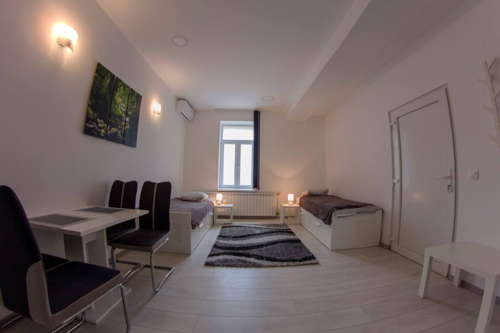 Deluxe Studio Apartment
