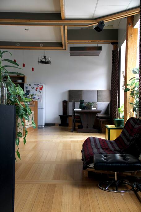 Salle à manger, dans l'espace principal.