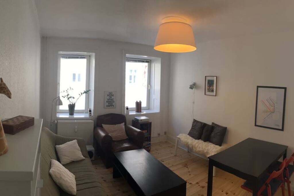 Lounge │ By day