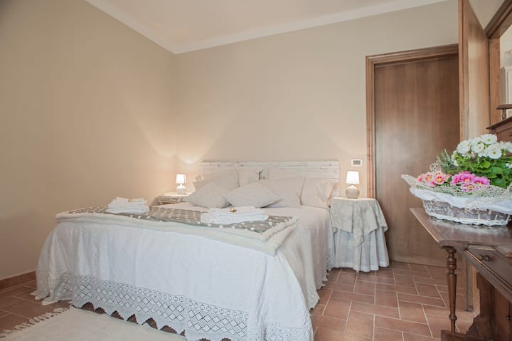 Camera Romantica Con Bagno Privato E Giardino - Camaiore