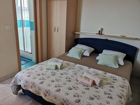 Top performing Airbnb: Seaside apartment "Vali K" in Mimice for 2 in Mimice